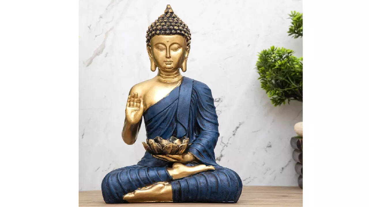 Buddha statue