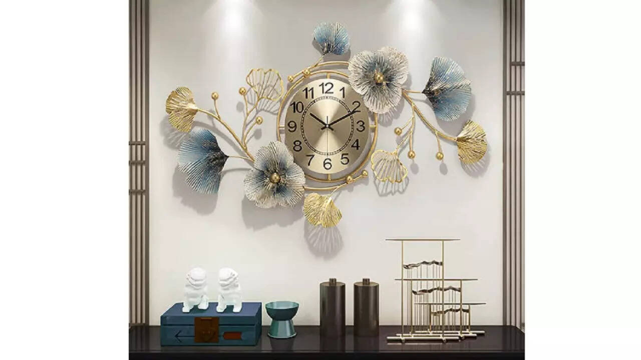Delight World wall clock