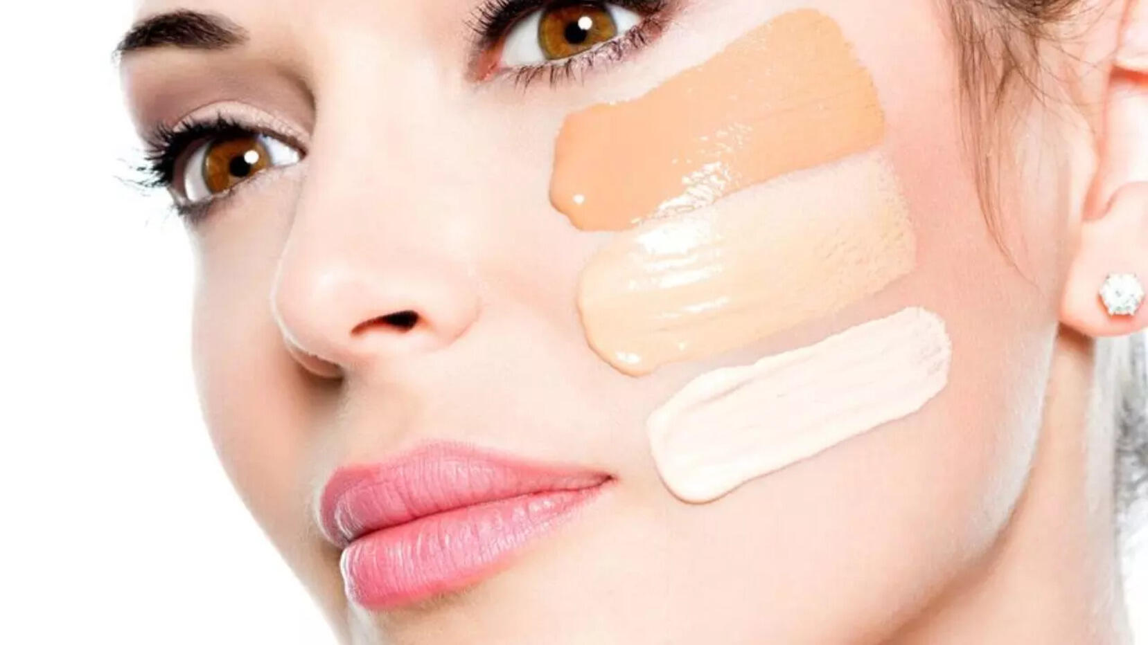 5 Best Foundations For Oily Skin For Full Coverage Look