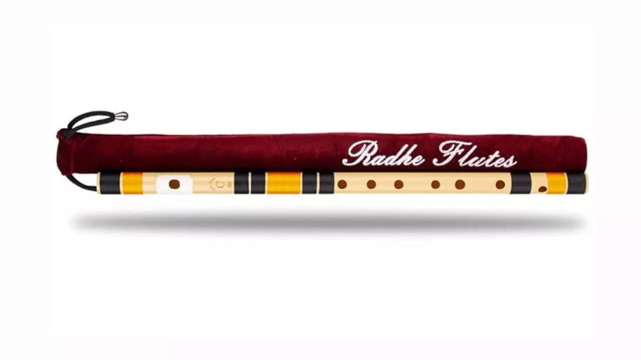 Radhe Flutes Right Handed C Natural With Velvet Cover