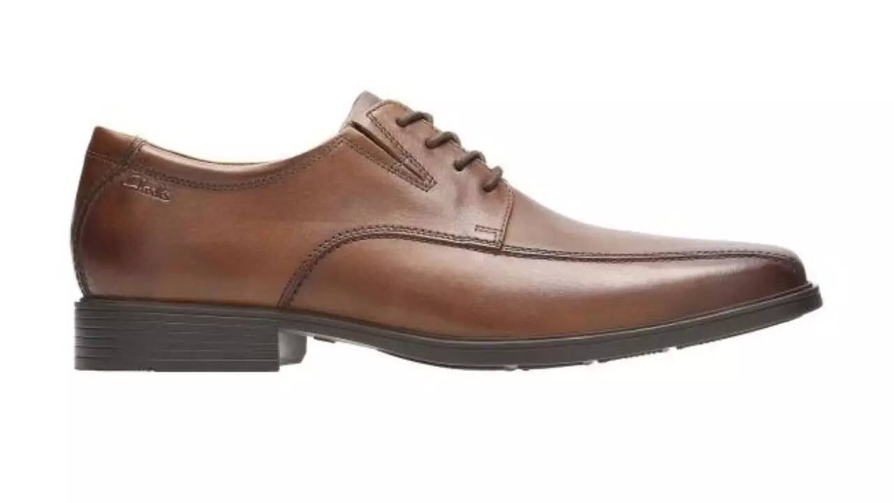 Clarks Tilden Walk Dark Tan formal shoes