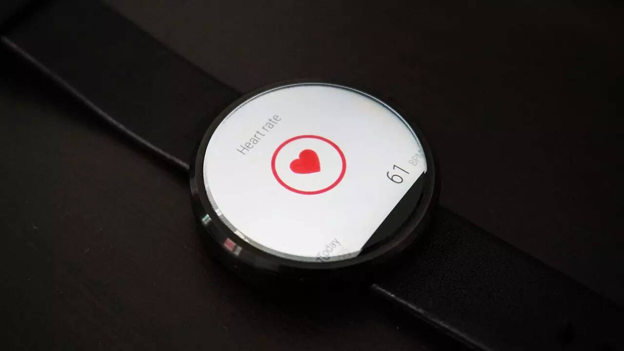 Best Smartwatches under 2000 that offer great value for money