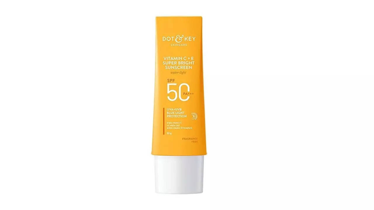 Dot & Key Vitamin C + E Super Bright Sunscreen SPF 50