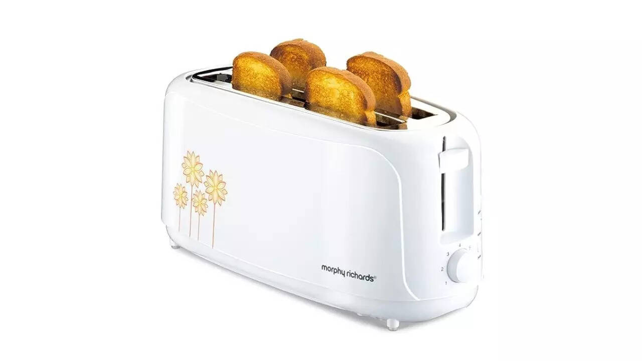 Morphy Richards at 402 1450Watts Pop-Up Toaster