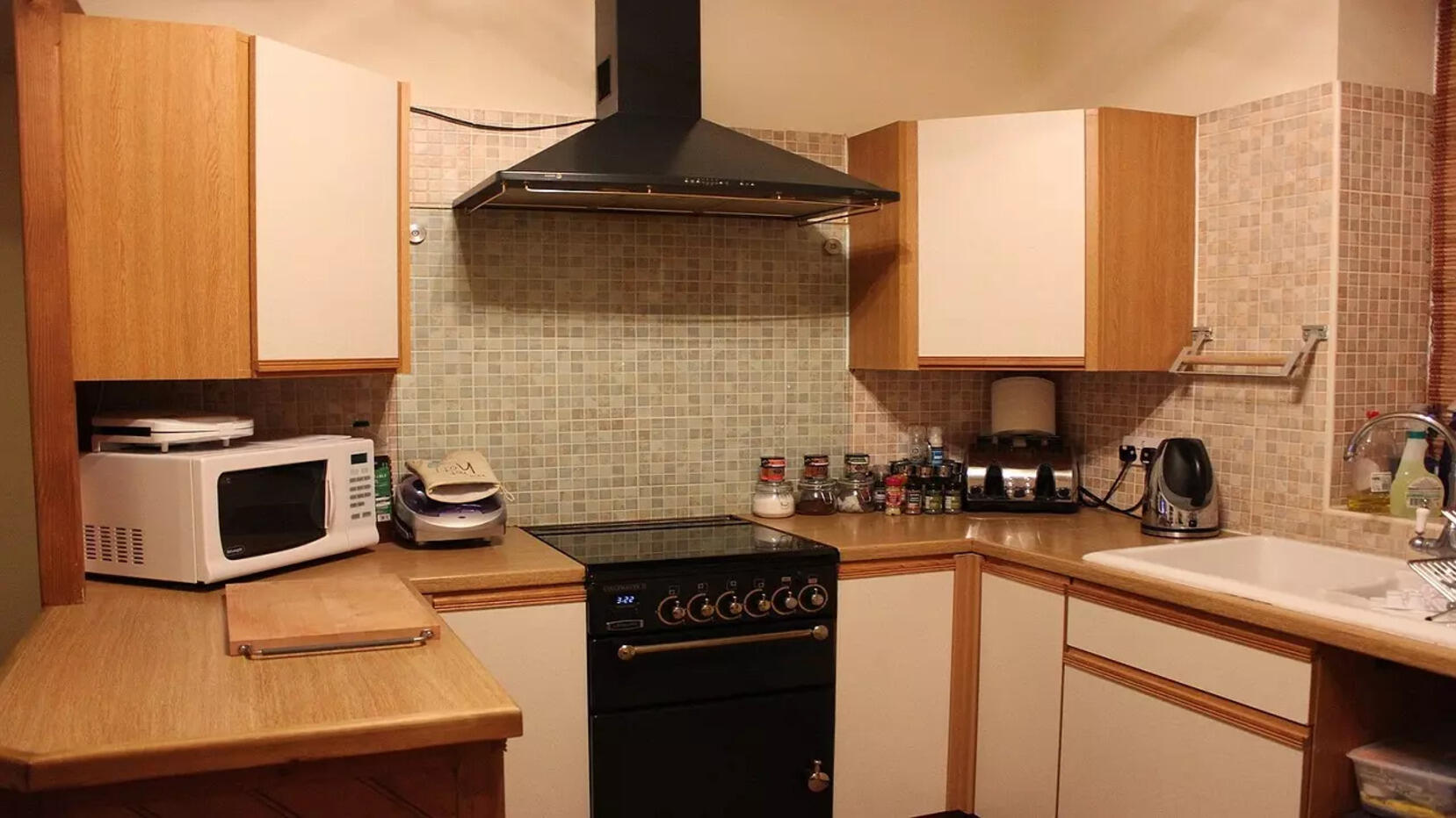Microwave Oven Buying Guide How to Pick Right Oven for Your Needs
