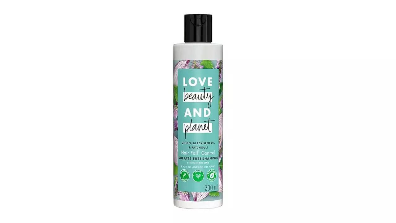 Love Beauty & Planet Onion, Black Seed & Patchouli Hairfall Control Shampoo