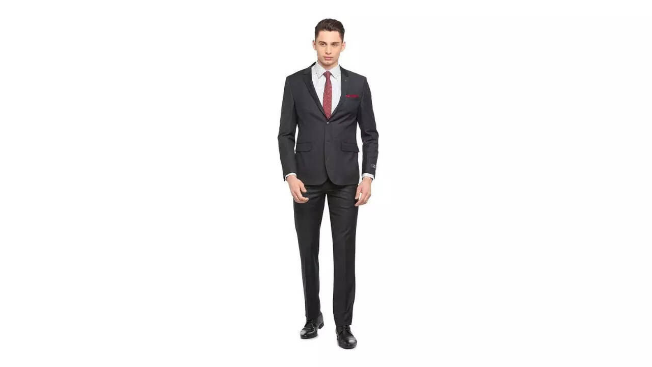 Van Heusen Men's Notch Lapel Regular Fit Suit