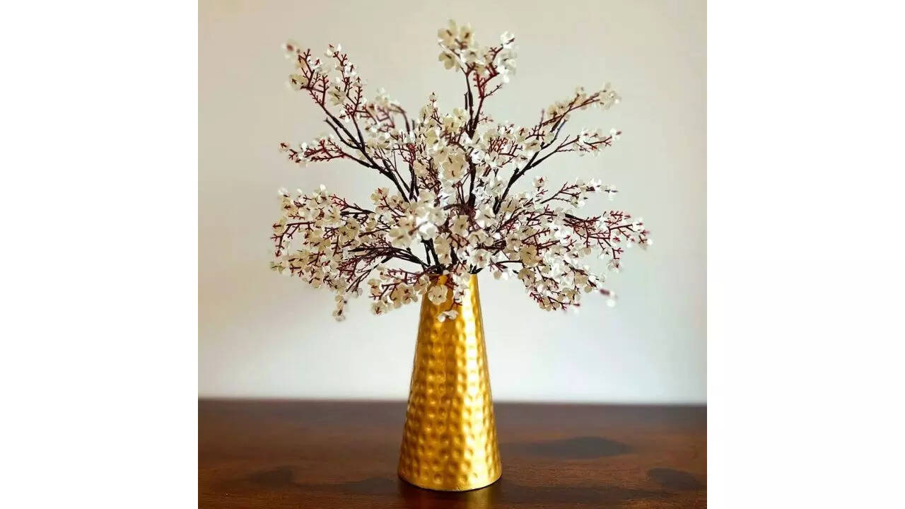Mahogany Life Metal Gold Flower Vase