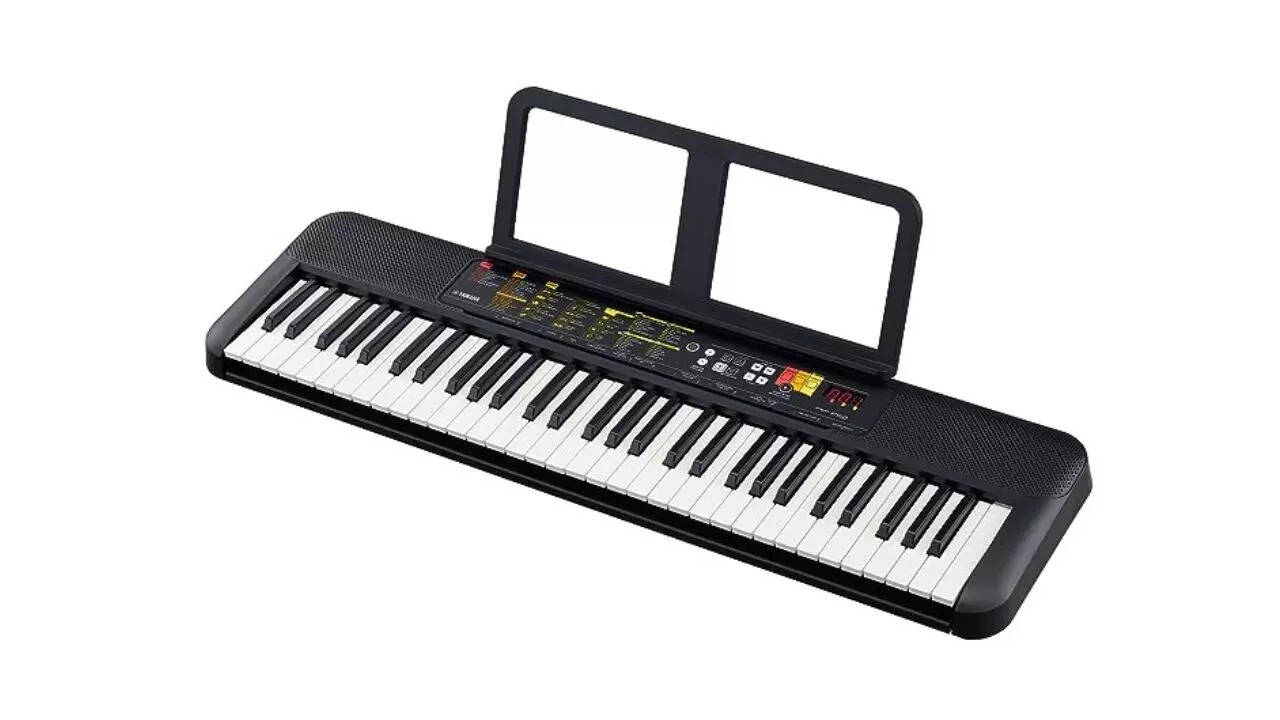 Yamaha PSR-F52 Portable Keyboard