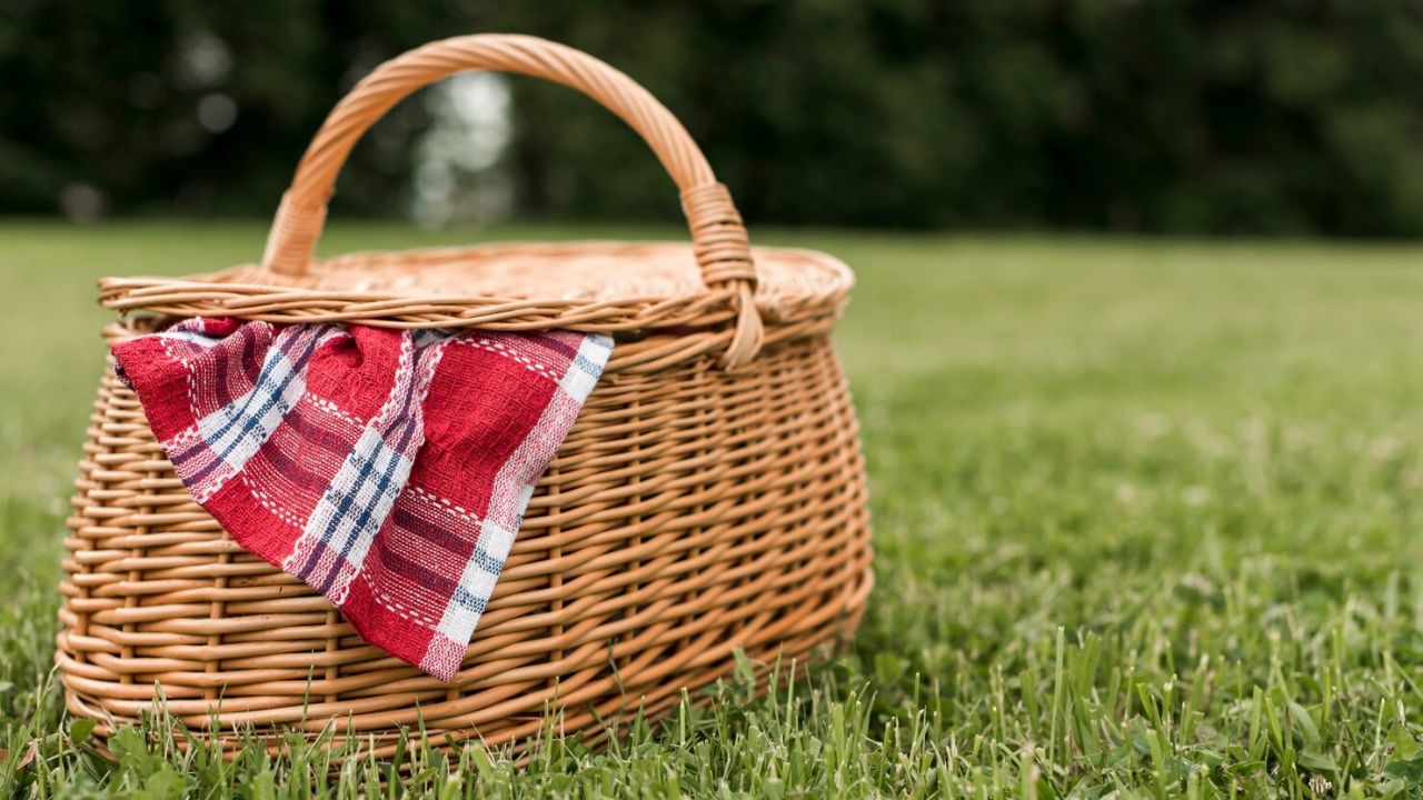 Best Picnic Basket for Outdoor Dining