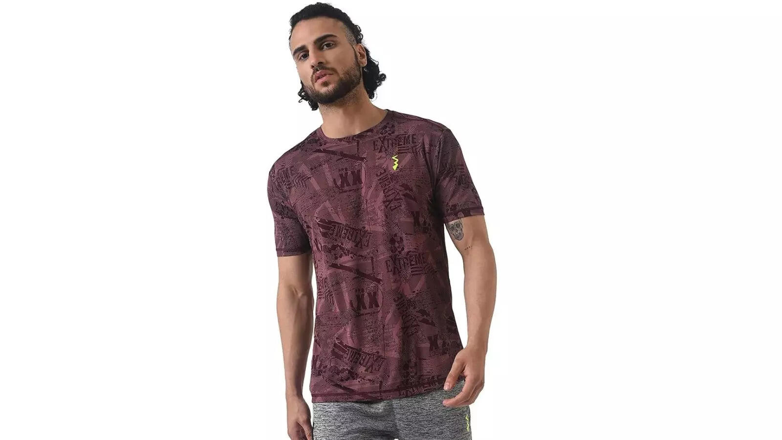 Campus Sutra Mens Maroon Dri-Fit Graphic Printed