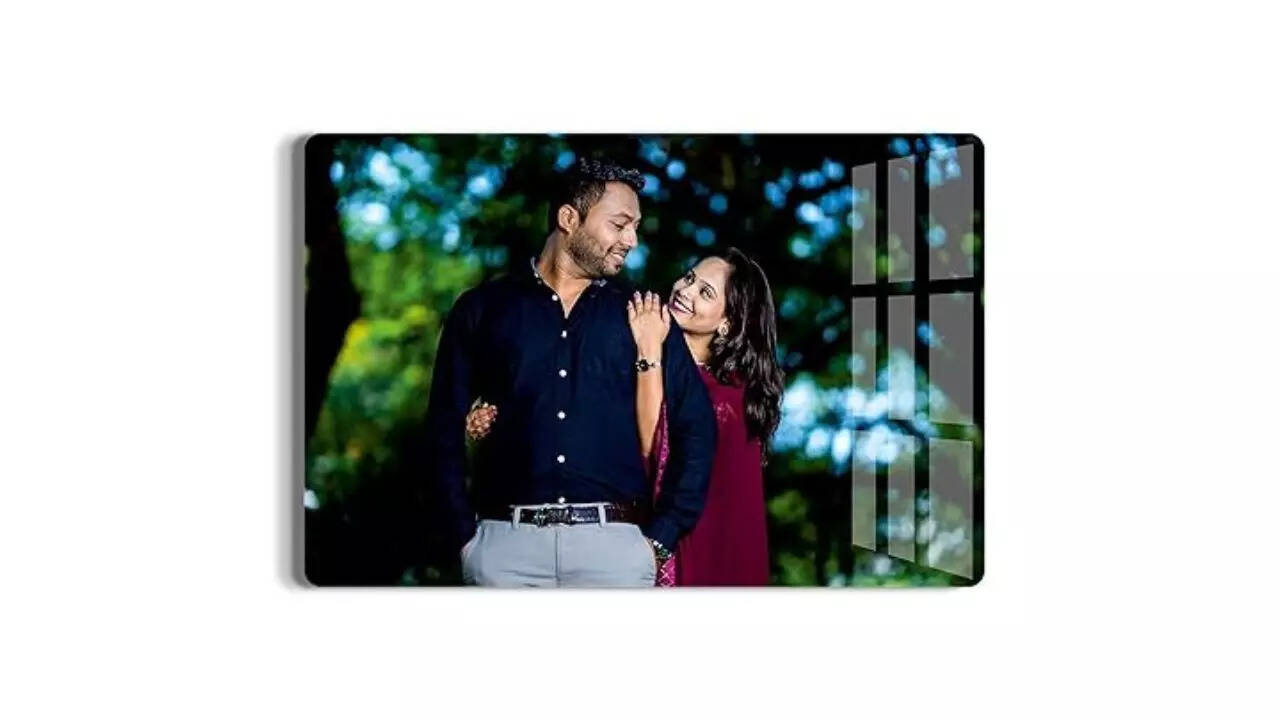 Upaharam Personalized Clear Acrylic Wall Mount