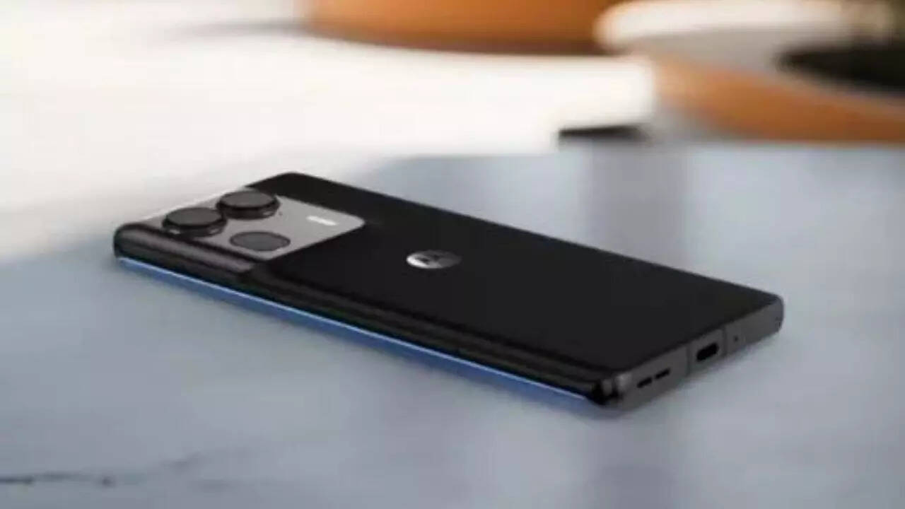 Motorola Edge 50 Ultra first sale Goes Live in India Available at Rs 49999