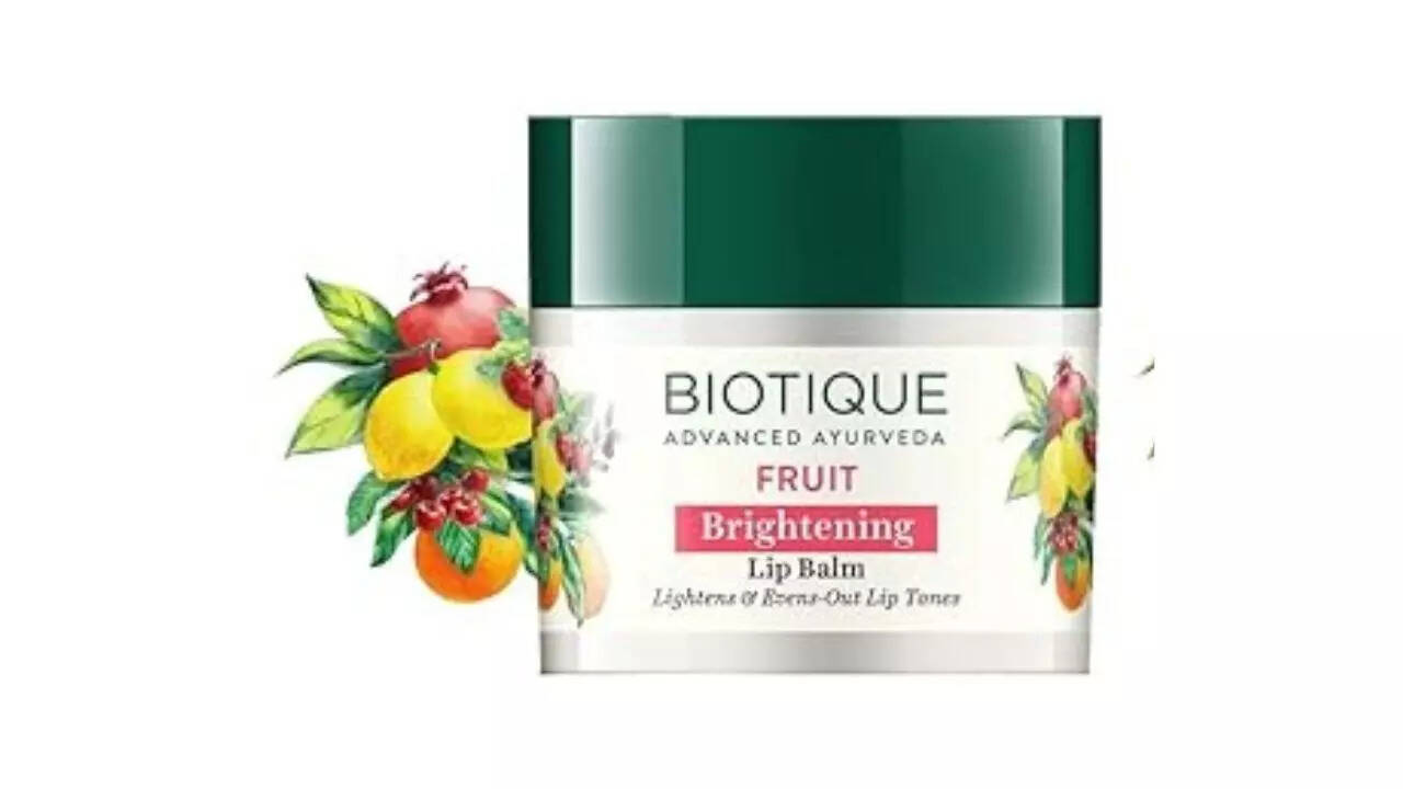 Biotique Bio Fruit Whitening Lip Balm