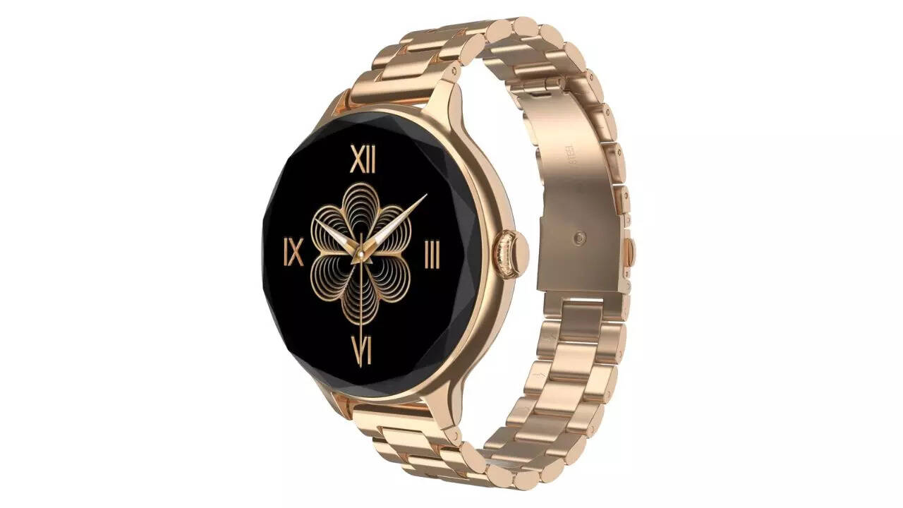 Noise Diva smartwatch