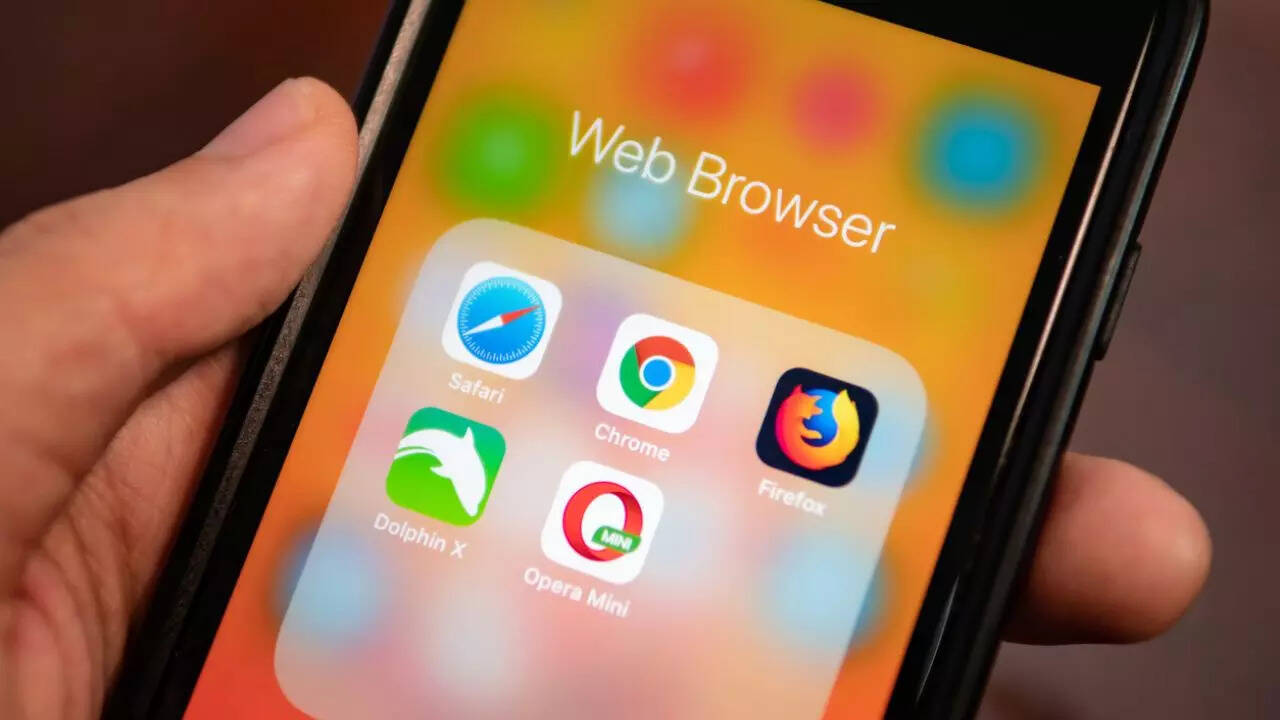 Apples New Distraction Control Feature Will Hide Cookie Pop-Ups on the Screen Heres How It Works