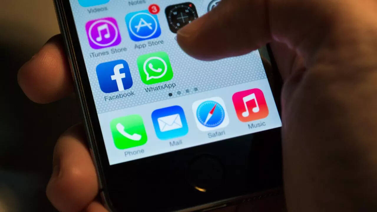 WhatsApp Rolls Out Voice Note Transcription for Android Check Details