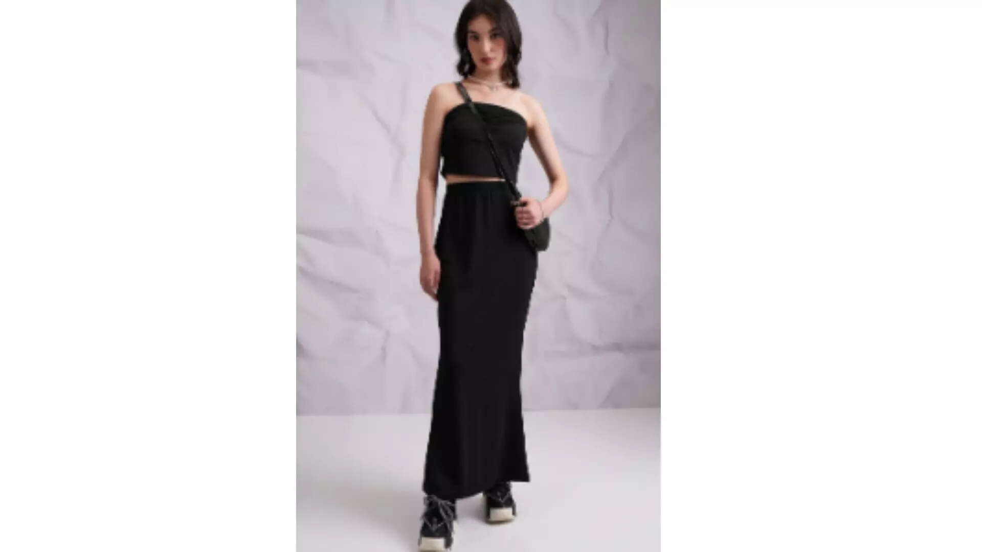 Tokyo Talkies Ribbed Crop Top with Skirt Create a Standout Look 