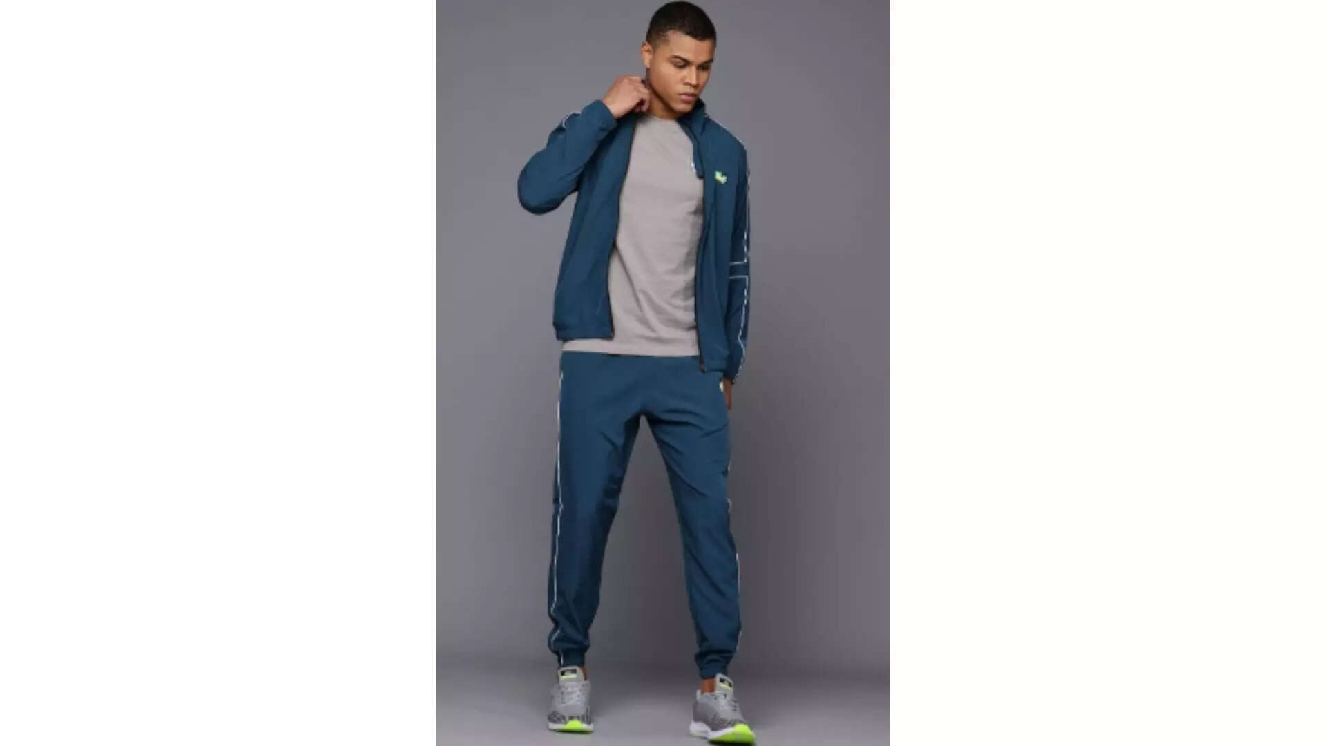 HRX by Hrithik Roshan Men Regular Fit Tracksuit Teal Blue Elegance 