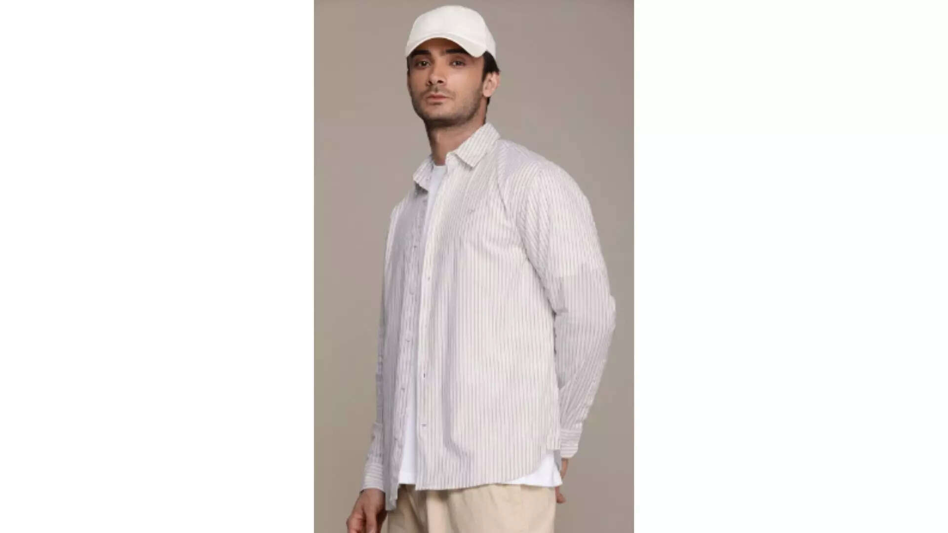 Calvin Klein Jeans Men Pure Cotton Striped Casual Shirt