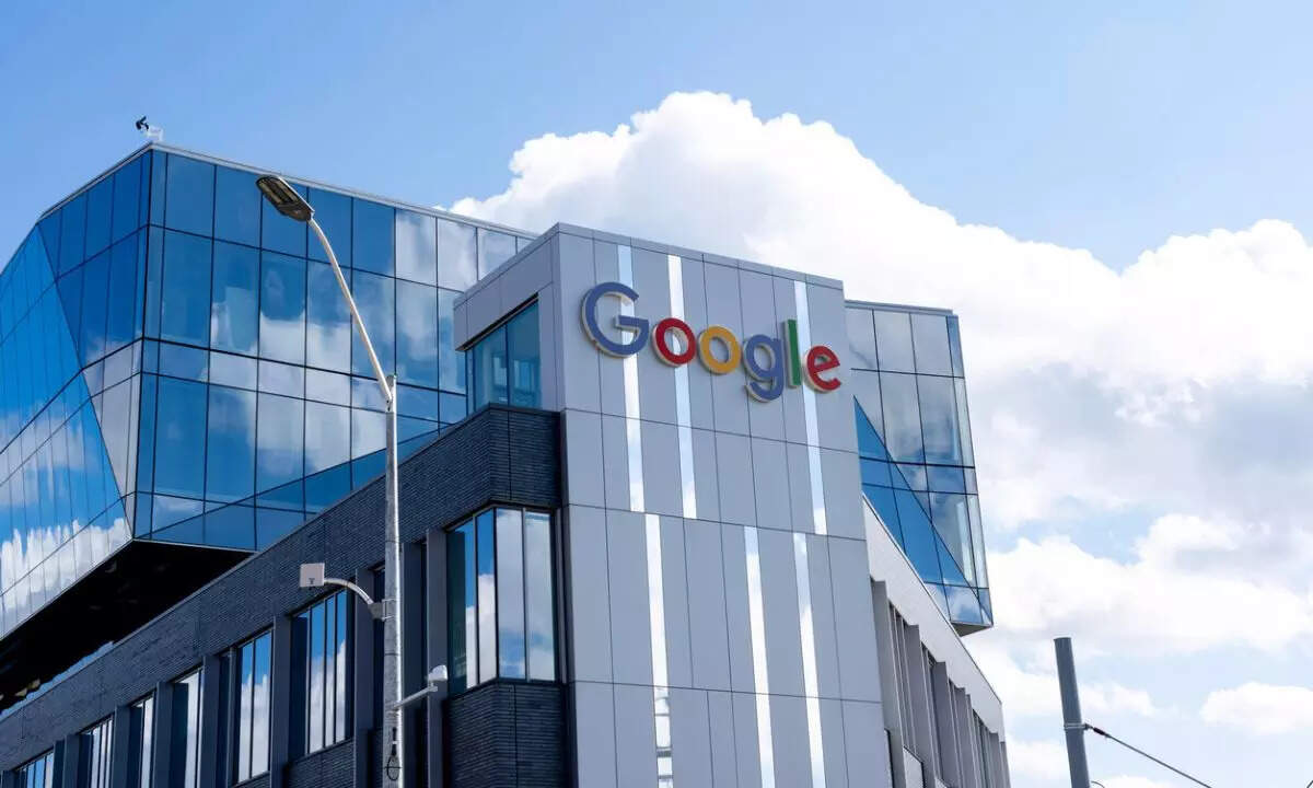 Googles AI-Powered Ask Photos Search Feature Starts Rolling Out All Details