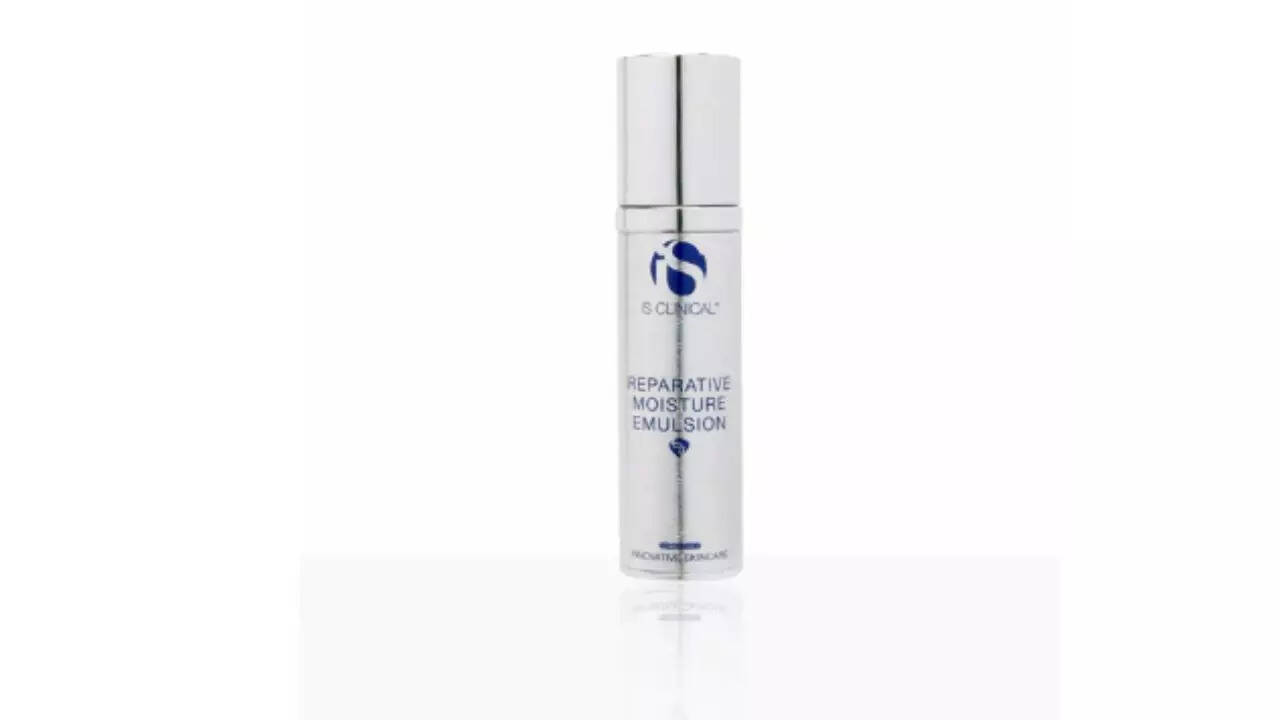 iS Clinical Retinol+ Emulsion