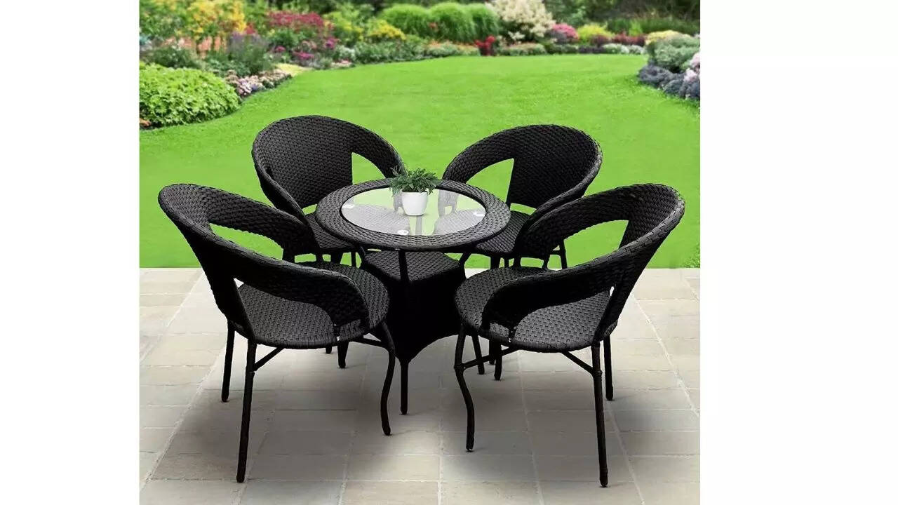 Corazzin Garden Patio Seating Chair and Table Set