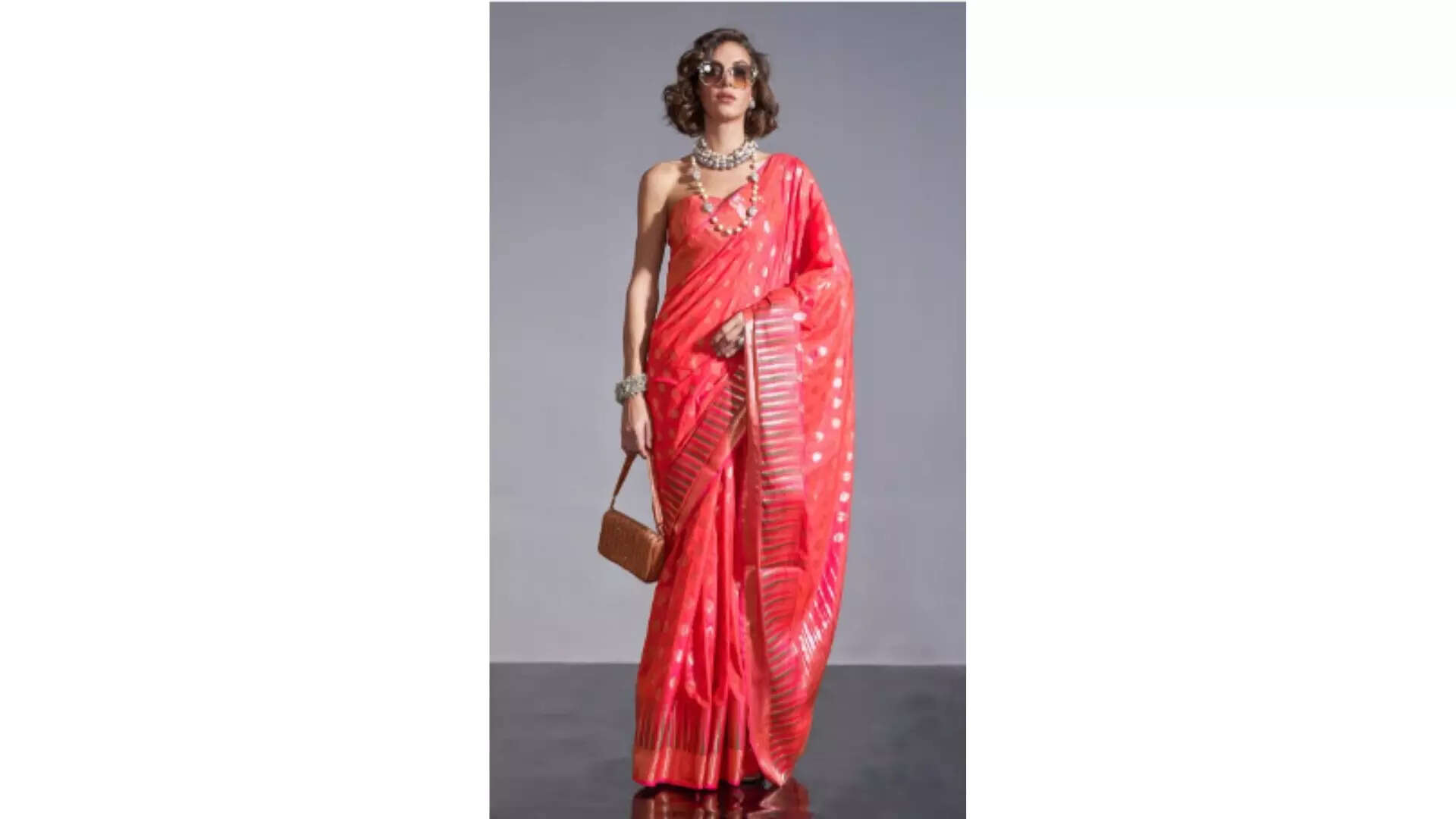 Wrap Yourself in Tradition Dazzle in the Rich Hues of Banaras 