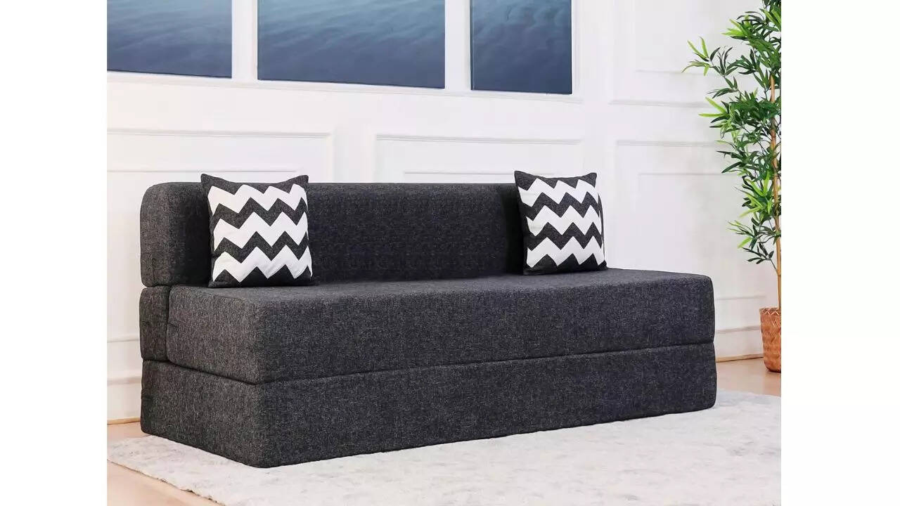 uberlyfe 3 Seater Sofa Cum Bed