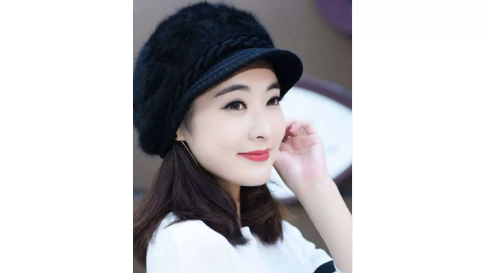 Alexvyan Women Winter Air Beanie 