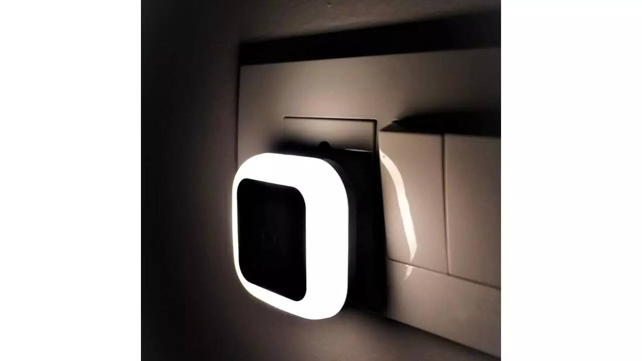 Hoard Led Plug-in Smart Night Lamp