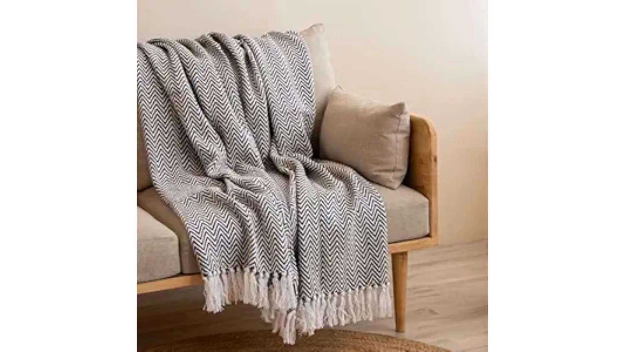 HOMEMONDE Cotton Throw