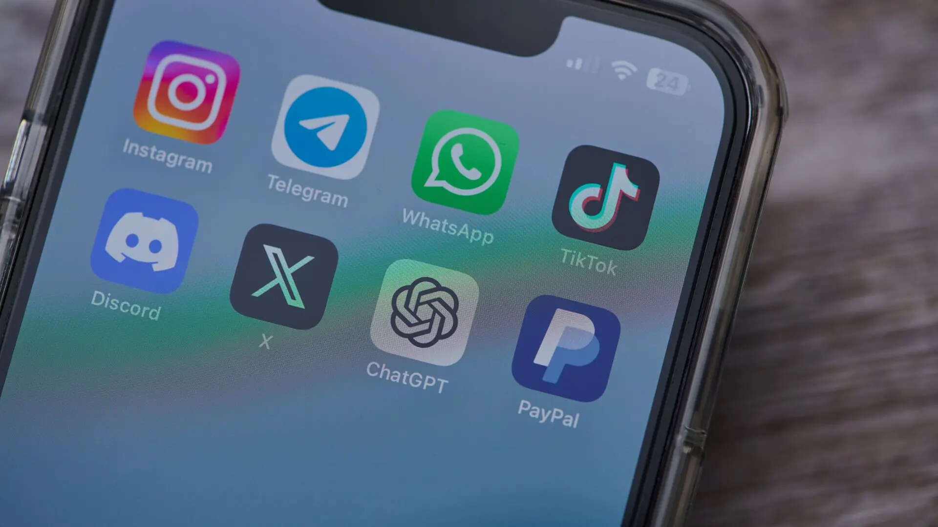 WhatsApp to Stop Working on These iPhones in 2025 Is Your Phone on This List Check