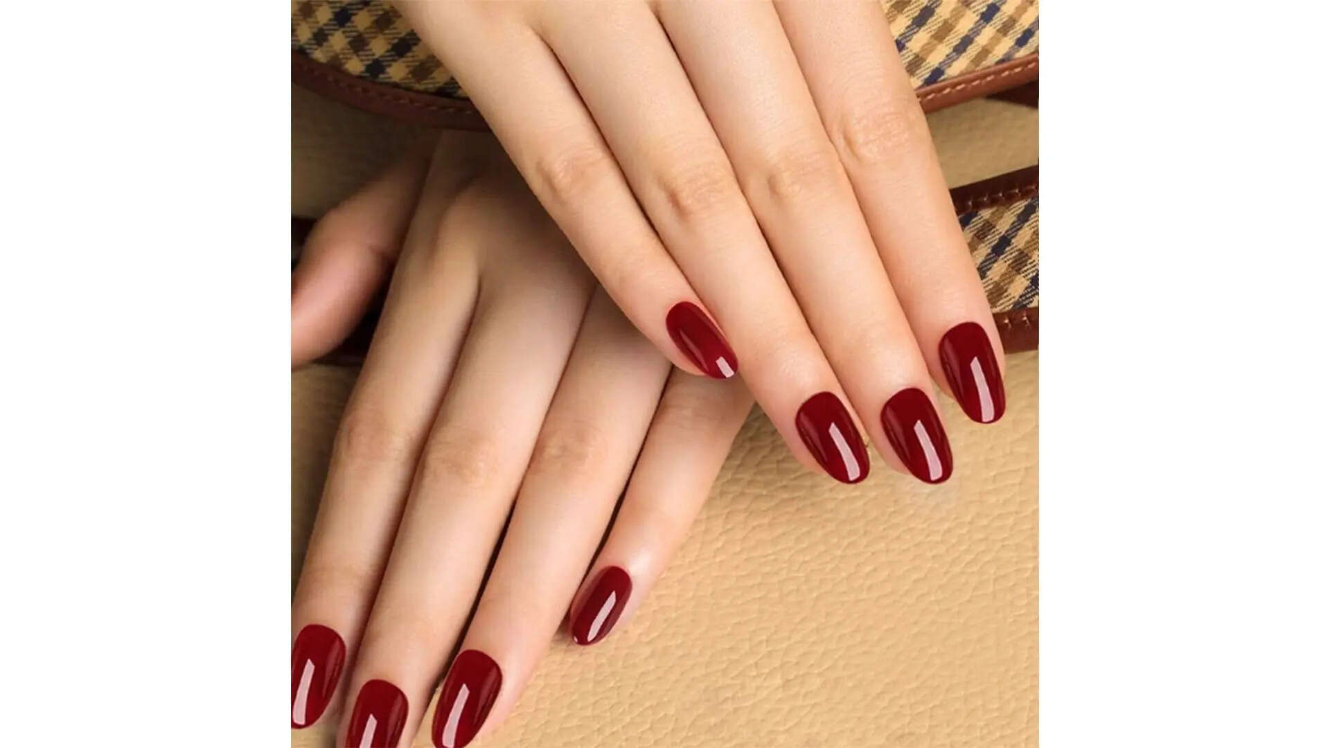 Synaty 24Pcs Pure Color Fake Nails