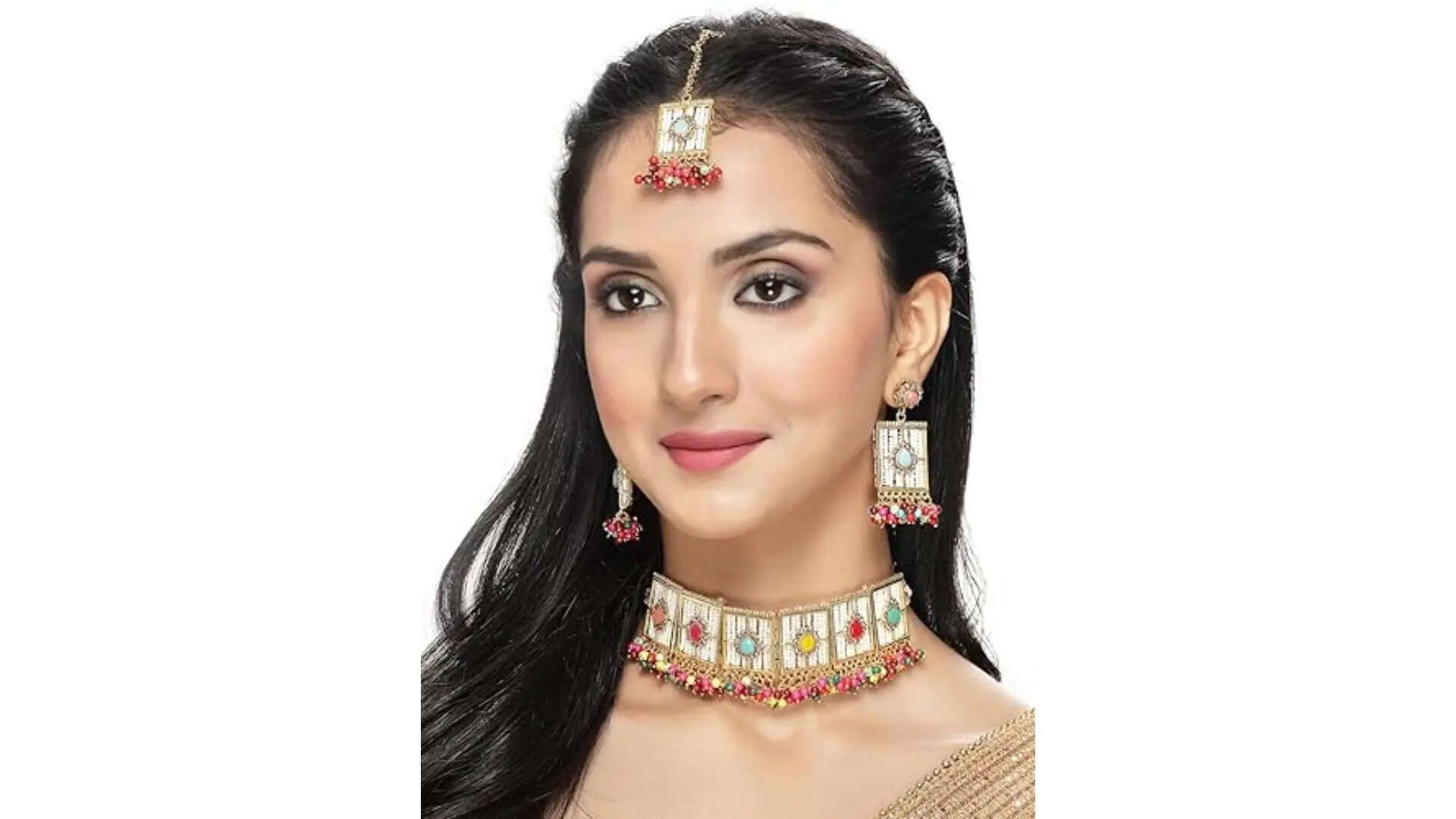 Sukkhi Beautiful Squared Shaped White Beads Studded With Gold Plated Choker Necklace Set For Women