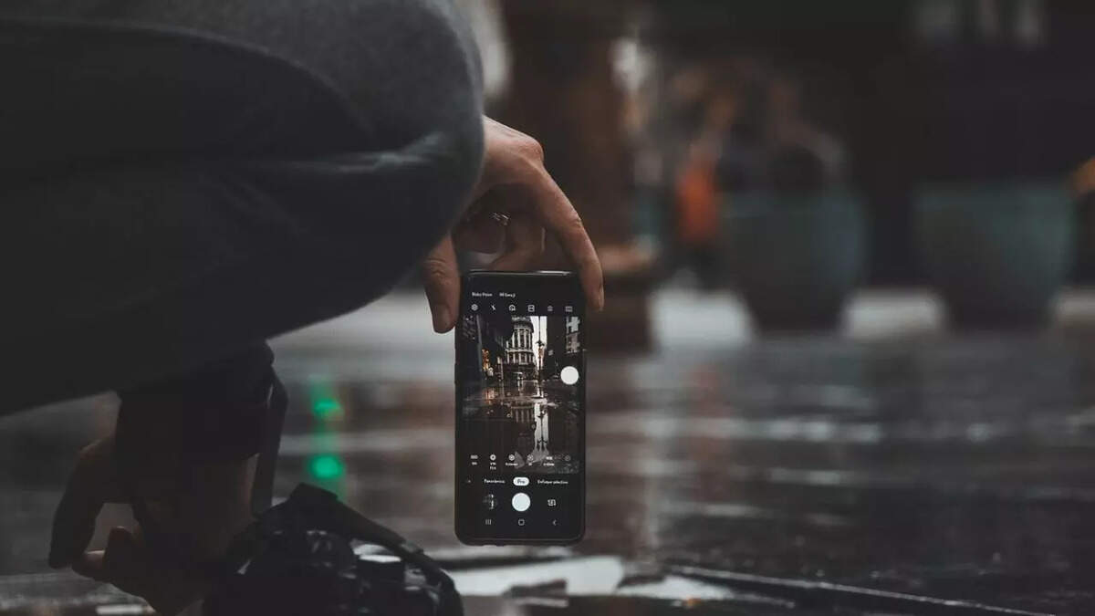 Best smartphones with above 64MP camera