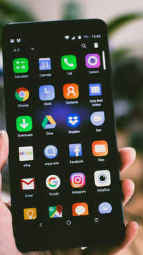 9 Best 5G smartphones with AMOLED display under Rs 25000