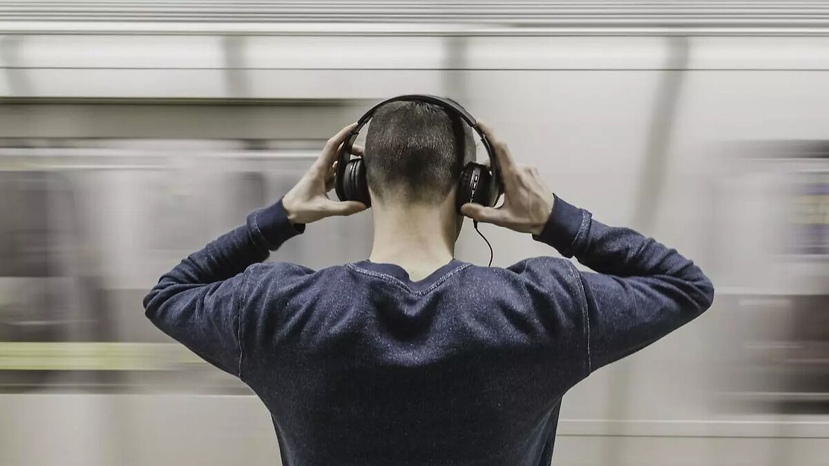 Best Over Ear Headphones for Every Audiophile's Delight
