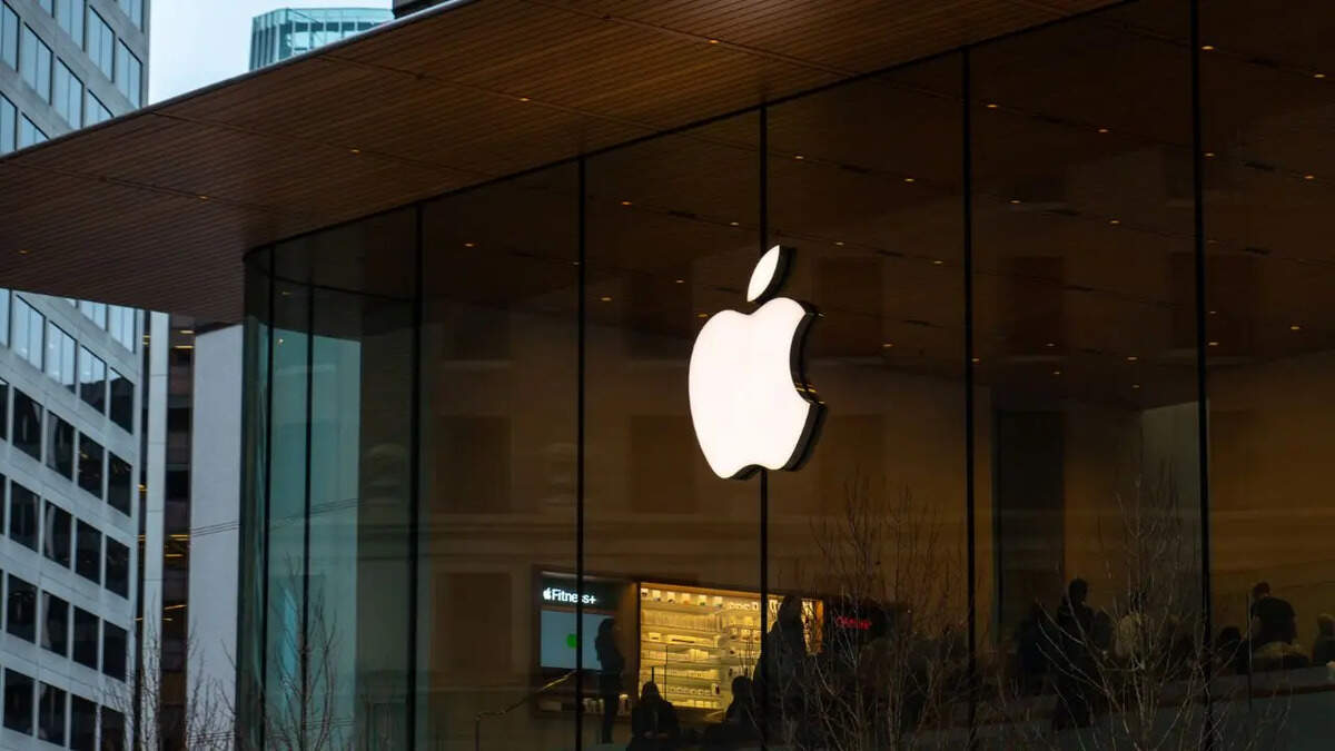 Apple is Planning to Launch Foldable iPhones and iPads by 2026; Report Says