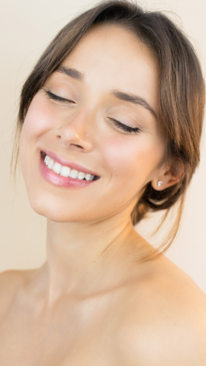 How to Achieve a Dewy Makeup Look in 5 Steps